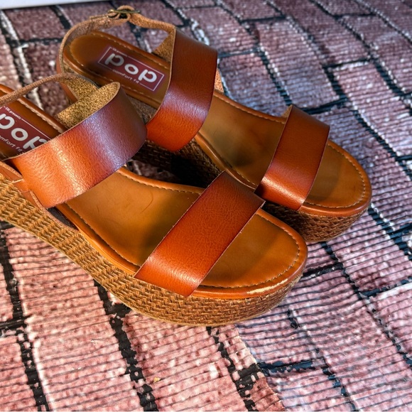 Women's 9.5 Wedge Sandals from “Pop” - Picture 1 of 8